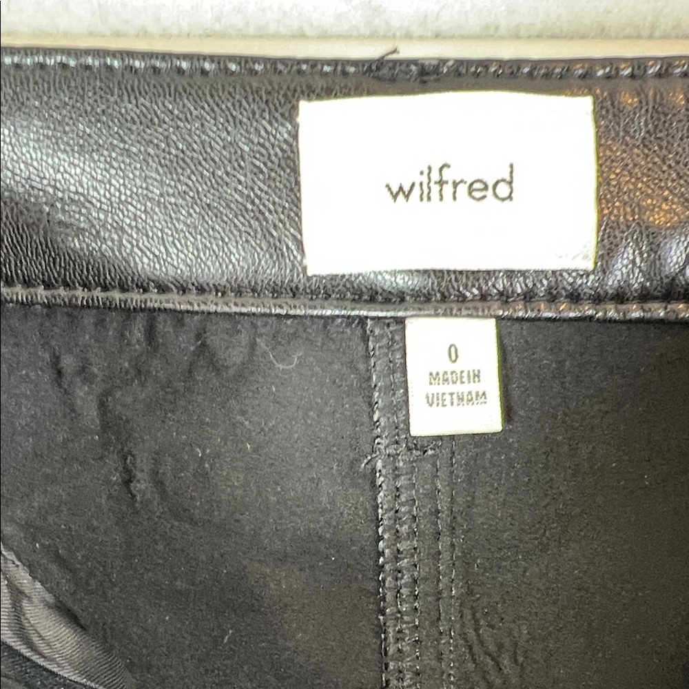 NWT Wilfred Beatrix Faux Leather Pant High Rise Flare Black 0 - Picture 9 of 13
